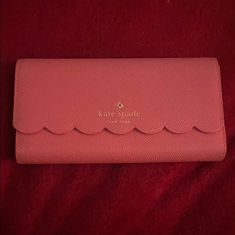 Kate Spade Coral Scalloped Wallet